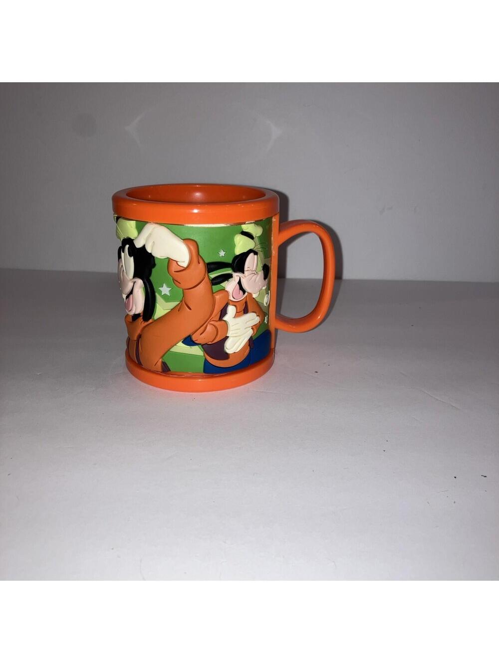 Vintage Walt Disneyland Goofy Orange Plastic 3D Rubber Mug Cup NEW never Used